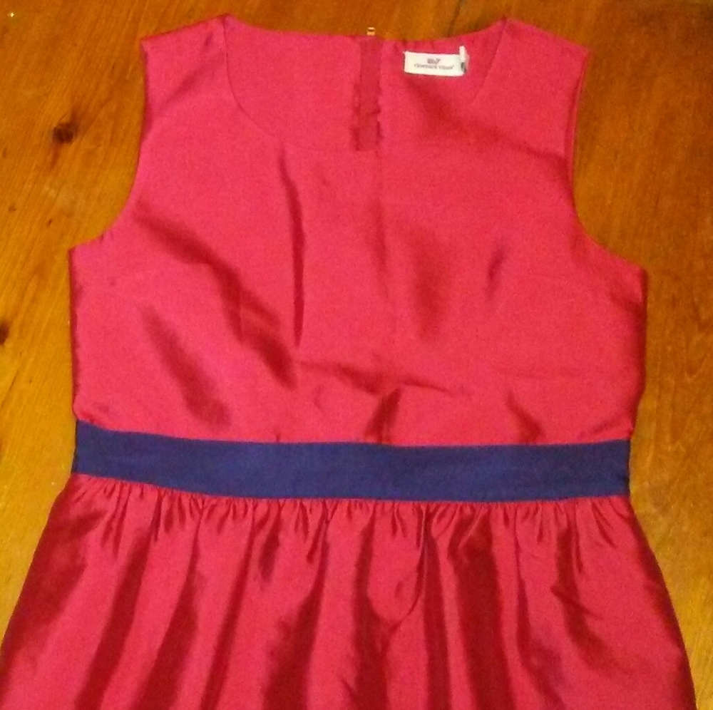 Girls Vineyard Vines red dress!!